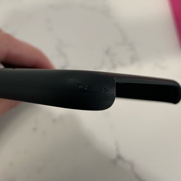 Authentic Apple silicone cases - Picture 6 of 6